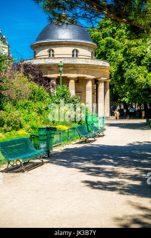 La Rotonde, au Parc Monceau, (1787) construite dans le cadre du mur Des Agriculteurs généraux Banque D'Images