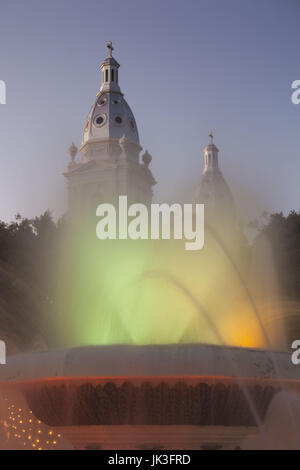 Puerto Rico, Côte Sud, Ponce, Plaza de Las Delicias, plaza fontaine, soir Banque D'Images