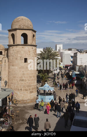 La Tunisie, la Côte Centrale de Tunisie, Sousse, Medina marché par la Grande Mosquée Banque D'Images