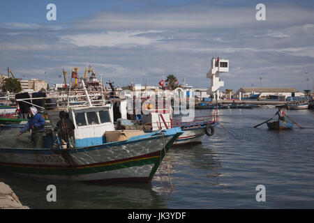 La Tunisie, la Côte Centrale de Tunisie, Sousse, port, bateaux de pêche Banque D'Images