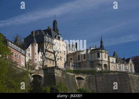 Luxembourg, Luxembourg-ville, vue sur la haute ville de Grund, la basse-ville, Banque D'Images