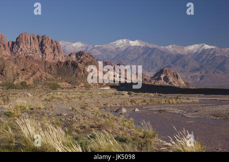L'Argentine, la Province de Mendoza, Polvaredas, paysage hors de RN 7 Banque D'Images