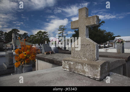 USA, Louisiane, pays Cajun, Breaux Bridge, capitale mondiale de la langouste, cimetière Cajun-French Banque D'Images