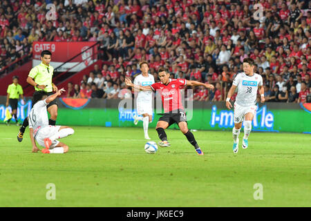 Nontaburi, Thaïlande. 22 juillet, 2017. Invitation 2017 Football International de Bangkok entre SCG Muangthong United et Consadole Sapporo au SCG Stadium le 22 juillet 2017 en Thaïlande, Nontaburi. Credit : Chatchai Somwat/Alamy Live News Banque D'Images