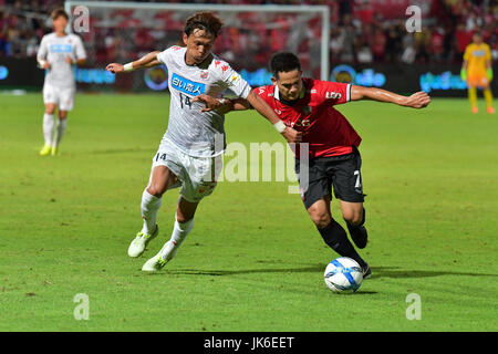 Nontaburi, Thaïlande. 22 juillet, 2017. Invitation 2017 Football International de Bangkok entre SCG Muangthong United et Consadole Sapporo au SCG Stadium le 22 juillet 2017 en Thaïlande, Nontaburi. Credit : Chatchai Somwat/Alamy Live News Banque D'Images