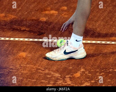 Umag, Croatie. 22 juillet, 2017. Une balle de tennis pendant la demi-finale match Lorenzi v Giannessi au 28e ATP Umag Croatie Plava laguna au tournoi à la Goran Ivanisevic, stade ATP le 22 juillet 2017 à Umag. Credit : Andrea Spinelli/Alamy Live News Banque D'Images