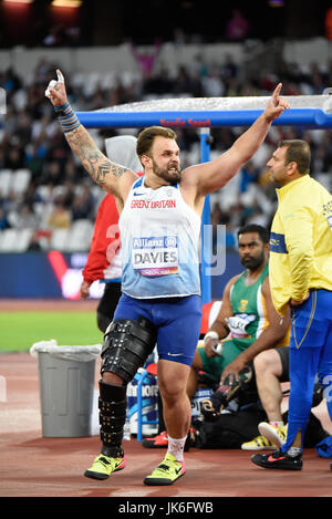 Aled Davies ramassé l'or avec un record du monde au lancer du poids lors du Para athlétisme championnats dans le stade de Londres Banque D'Images