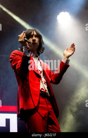 22, juillet, 2017. Sheffield, Royaume-Uni. Primal Scream headline la scène principale à la Sheffield Jalonnages Festival. © Gary Bagshawe / Alamy Live News. Banque D'Images