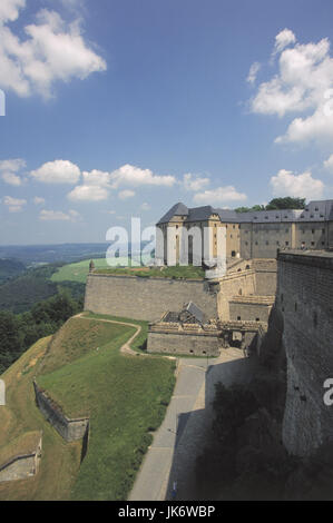 France, Suisse Saxonne, Festung Königstein, Détail, Europa, Sachsen, Anhöhe, Tafelberg, Wehranlage Bergfestung,, Burg, Bauwerk, Staatsgefängnis City East, Kultur, Ausflugsziel, Sehenswürdigkeit, Sommer Banque D'Images