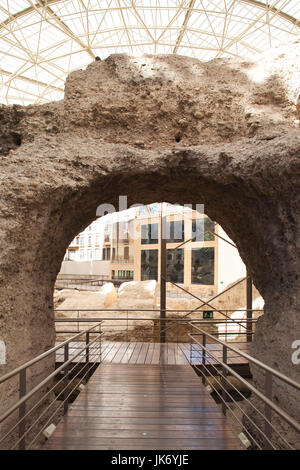 Espagne, Aragon, province de Saragosse, Saragosse, Museo del Teatro de Caesaraugusta, théâtre romain, musée du théâtre romain ruines excavées Banque D'Images