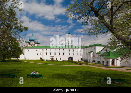 La Russie, Vladimir Oblast, anneau d'or, Suzdal, Suzdal Kremlin, Nativité de la Vierge et la cour Banque D'Images