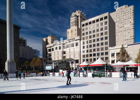 États-unis, Californie, San Francisco, le centre-ville, l'Union Square, patinoire Banque D'Images