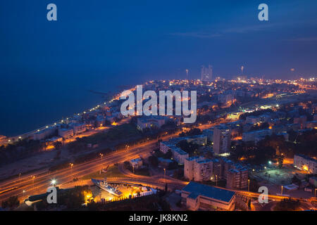 Israël, Côte Nord, Haïfa, augmentation de la vue de la ville et de l'immigration clandestine et le Musée Naval, Dawn Banque D'Images