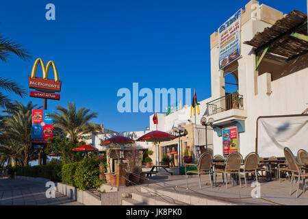 La Jordanie, Aqaba, signe pour la Jordanie d'un restaurant MCDONALD'S Banque D'Images