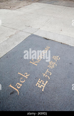 États-unis, Californie, San Francisco, Chinatown-North Beach, signe de Jack Kerouac Alley en chinois et en anglais Banque D'Images