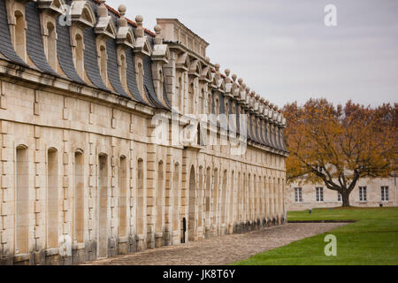 France, Poitou-Charentes, Charente-Maritime, Rochefort, Corderie Royale, royal l'usine de fabrication des cordages de la marine française, b.1666, extérieur Banque D'Images