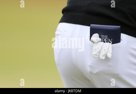 Détail des gants dans la poche arrière de l'Espagne Jon Rahm pendant la troisième journée d'entraînement du Championnat d'Open 2017 au Royal Birkdale Golf Club, Southport. APPUYEZ SUR ASSOCIATION photo. Date de la photo: Samedi 22 juillet 2017. Voir PA Story GOLF Open. Le crédit photo devrait se lire comme suit : Richard Sellers/PA Wire. Banque D'Images