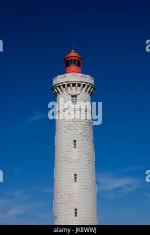 France, Languedoc-Roussillon, Hérault, Sète, Ministère de la Mole et de port St-Louis pier lighthouse Banque D'Images