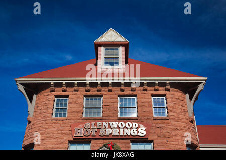 USA, Colorado, Glenwood Springs, Glenwood Hot Springs, l'extérieur du bâtiment Banque D'Images