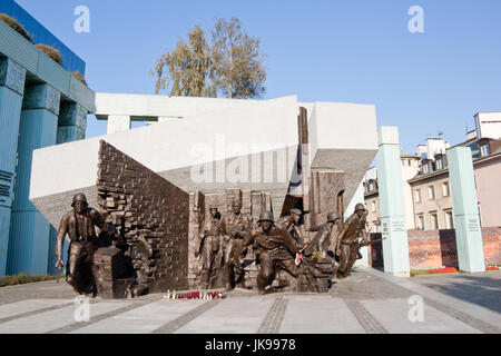 Varsovie, Pologne - Octobre 4, 2014 : Monument dédié à l'Insurrection de Varsovie de 1944. Créé par Wincenty Kucma et Jacek Budyn. Banque D'Images