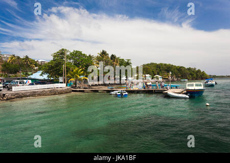 St Vincent et les Grenadines, Saint Vincent, Villa Beach et Young Island Ferry Banque D'Images