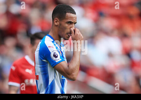 Tom Ince de Huddersfield Town lors du match amical d'avant-saison à Oakwell, Barnsley. APPUYEZ SUR ASSOCIATION photo. Date de la photo: Samedi 22 juillet 2017. Voir PA Story FOOTBALL Barnsley. Le crédit photo devrait se lire comme suit : Danny Lawson/PA Wire. RESTRICTIONS : aucune utilisation avec des fichiers audio, vidéo, données, listes de présentoirs, logos de clubs/ligue ou services « en direct » non autorisés. Utilisation en ligne limitée à 75 images, pas d'émulation vidéo. Aucune utilisation dans les Paris, les jeux ou les publications de club/ligue/joueur unique. Banque D'Images
