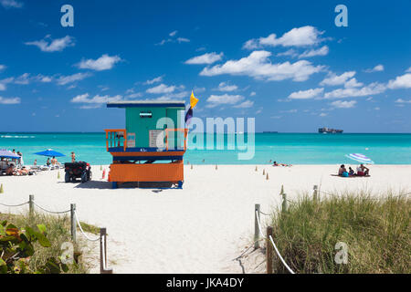 États-unis d'Amérique, Miami Beach, South Beach, Lifeguard hut sur Miami Beach Banque D'Images