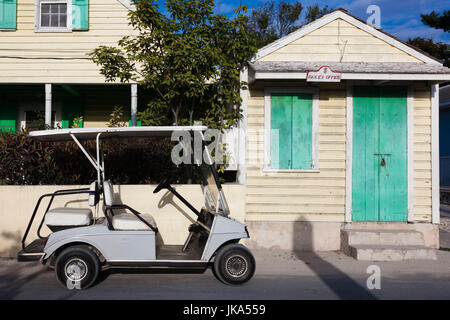 Bahamas, Île Eleuthera, Harbour Island, island golf cart Banque D'Images