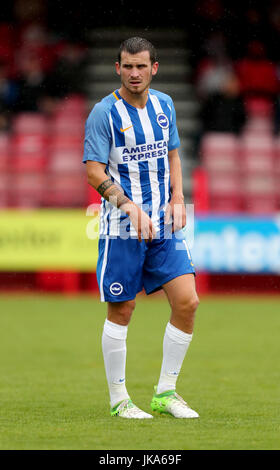 Brighton et Hove Albion Pascal Gross lors du match amical de pré-saison à Checkatrade.com Stadium, Crawley. ASSOCIATION DE PRESSE Photo. Photo date : Samedi 22 Juillet, 2017. Voir l'ACTIVITÉ DE SOCCER histoire de Crawley. Crédit photo doit se lire : Gareth Fuller/PA Wire. RESTRICTIONS : EDITORIAL N'utilisez que pas d'utilisation non autorisée avec l'audio, vidéo, données, listes de luminaire, club ou la Ligue de logos ou services 'live'. En ligne De-match utilisation limitée à 75 images, aucune émulation. Aucune utilisation de pari, de jeux ou d'un club ou la ligue/dvd publications. Banque D'Images