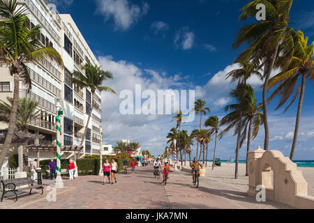 USA, Floride, Hollywood, augmentation de la vue sur la promenade de Hollywood Banque D'Images