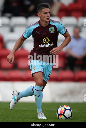 Ashley Westwood de Burnley pendant le match amical d'avant-saison à Aggborough, Kidderminster. APPUYEZ SUR ASSOCIATION photo. Date de la photo: Samedi 22 juillet 2017. Voir PA Story SOCCER Kidderminster. Le crédit photo devrait se lire comme suit : Nick Potts/PA Wire. RESTRICTIONS : aucune utilisation avec des fichiers audio, vidéo, données, listes de présentoirs, logos de clubs/ligue ou services « en direct » non autorisés. Utilisation en ligne limitée à 75 images, pas d'émulation vidéo. Aucune utilisation dans les Paris, les jeux ou les publications de club/ligue/joueur unique. Banque D'Images