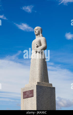 Landsyn Strandarkirkja statue montée par l'église à Selvogur en Islande Banque D'Images