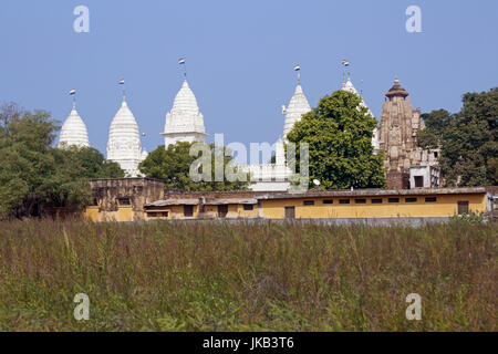 Coupoles blanches des Temples Jain à Khajuraho, Madhya Pradesh, Inde. 11e siècle AD. Banque D'Images