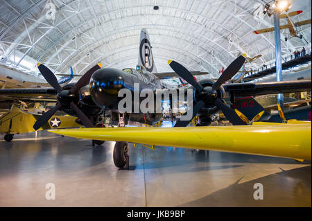 USA, Virginie, Herdon, National Air and Space Museum Steven F. Udvar-Hazy Center, musée de l'air, de l'époque, WW2, P-61 Black Widow chasseur de nuit Banque D'Images