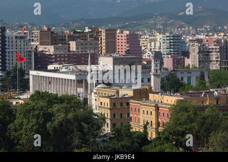 L'Albanie, Tirana, elevated view de la place Skanderbeg Banque D'Images