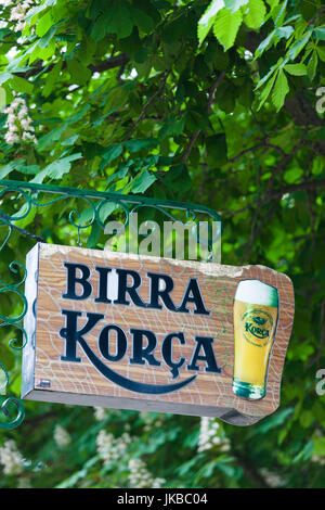 L'Albanie, Korca, Birra Korca, brasserie de bière les plus populaires en Albanie, sign Banque D'Images