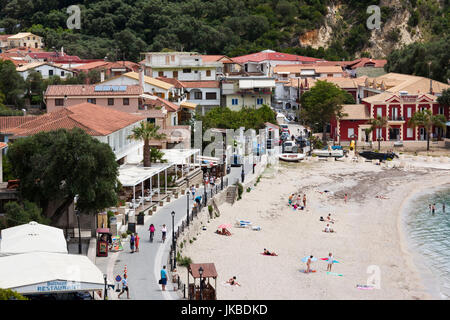 La Grèce, l'Épire Région, Parga, augmentation de la ville vue de la plage Banque D'Images