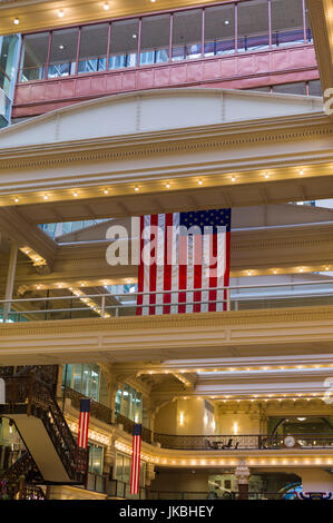 USA, New York, Philadelphie, la Bourse Foodcourt et boutiques, de l'intérieur Banque D'Images