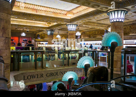 L'Angleterre, Londres, Harrod's, Kinghtsbridge Department Store, de l'intérieur Banque D'Images