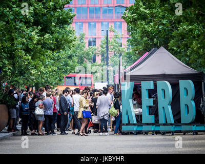 La bordure de la street food market dans le développement de Kings Cross dans le centre de Londres, UK Banque D'Images