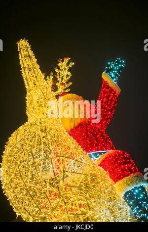 Allemagne, Berlin, Charlottenburg, Kurfurstendam, sur le renne du Père Noël Noël : sculpture Banque D'Images