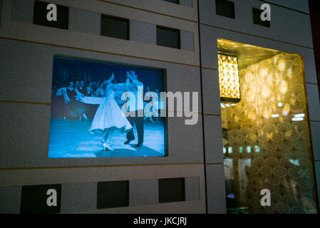 Allemagne, Berlin, Museum Insel, DDR Museum, musée de la vie sous le régime communiste est-allemand, la vidéo de la danse de salon Banque D'Images