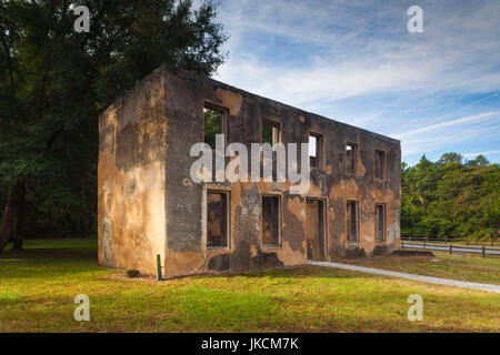 USA, Géorgie, Jekyll Island, ruines de la Horton 1743 House, bâtiment en tabby un mortier de coquillages broyés Banque D'Images