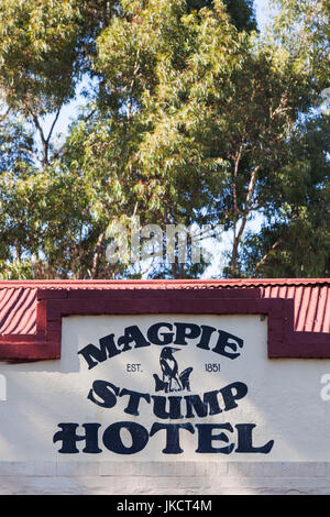 L'Australie, l'Australie du Sud, Clare Valley, Mintaro, Magpie et Hôtel Stump, sign Banque D'Images