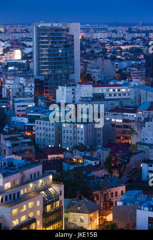 Roumanie, Bucarest, city skyline view, dusk Banque D'Images