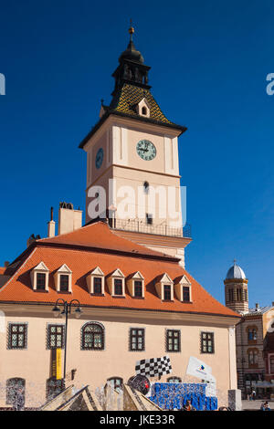 La Roumanie, la Transylvanie, Brasov, Piata Sfatului Square, l'ancienne Mairie, aujourd'hui Musée Historique de Brasov Banque D'Images