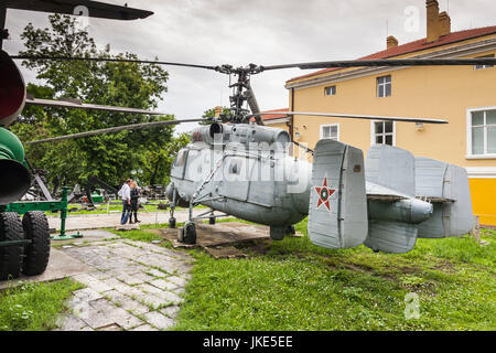 La Bulgarie, la côte de la mer Noire, Varna, Musée de la Marine Nationale, le russe Kamov KA-27 construit à la lutte anti-sous-hélicoptère de la marine, de l'OTAN, nom de code 'Helix' Banque D'Images