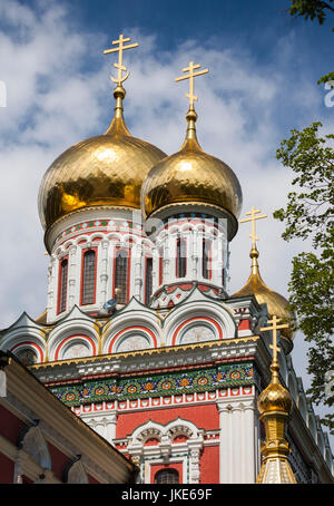 La Bulgarie, montagnes centrales, Shipka, Shipka Monastère, Nativité Memorial Church, construit en 1902 pour commémorer les soldats russes qui sont morts dans la bataille de la passe de Shipka en 1877, extérieur Banque D'Images