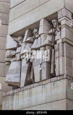 La Bulgarie, montagnes centrales, Shumen, créateurs de l'époque soviétique, de l'Etat bulgare, Monument construit en 1981 pour célébrer le premier Empire bulgare a 1300e anniversaire Banque D'Images