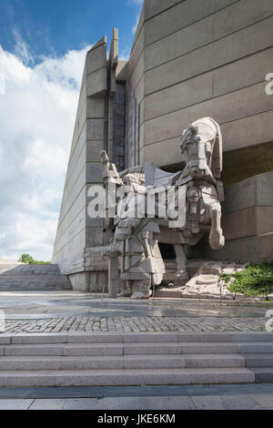 La Bulgarie, montagnes centrales, Shumen, créateurs de l'époque soviétique, de l'Etat bulgare, Monument construit en 1981 pour célébrer le premier Empire bulgare a 1300e anniversaire Banque D'Images